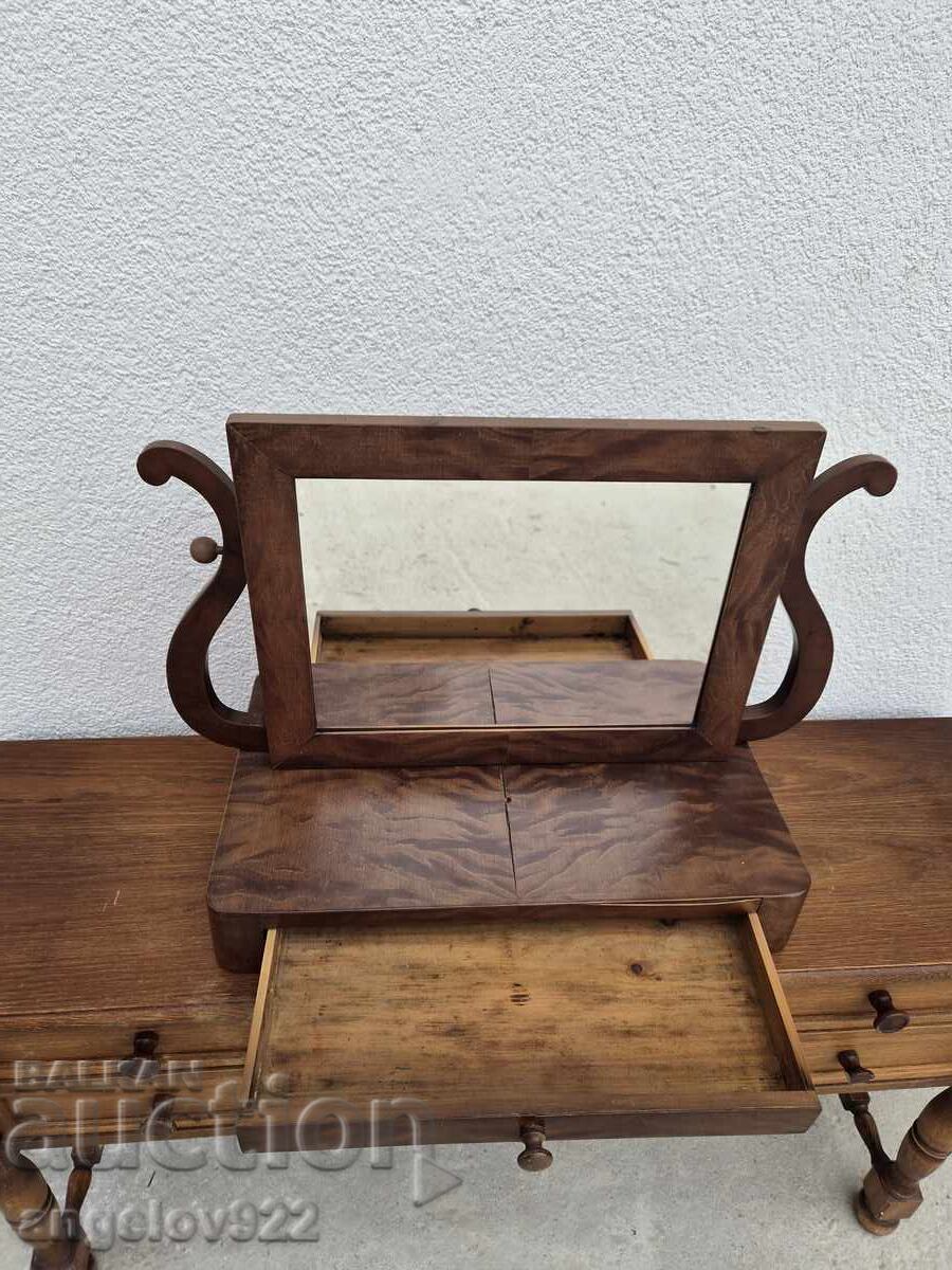 Vintage wooden dressing table!!!