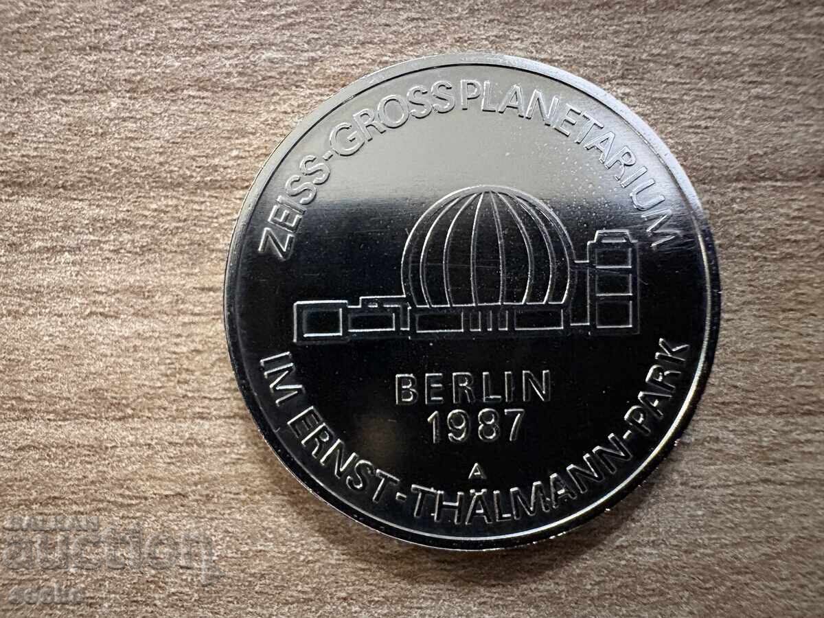 ГДР - Плакет - Zeiss-Gross Planetarium (1987)