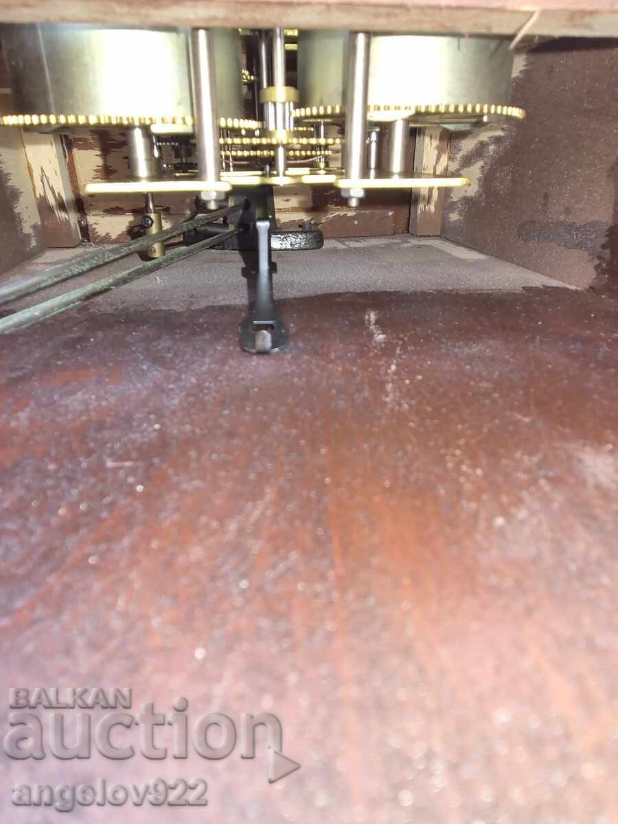 Доставка на 31 дневен стенен часовник Polaris  РАБОТЕЩ