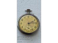 Ceasul de buzunar rar NU FUNCTIONAZĂ BZC !!!!