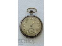 Ceasul de buzunar rar NU FUNCTIONAZĂ BZC !!!!