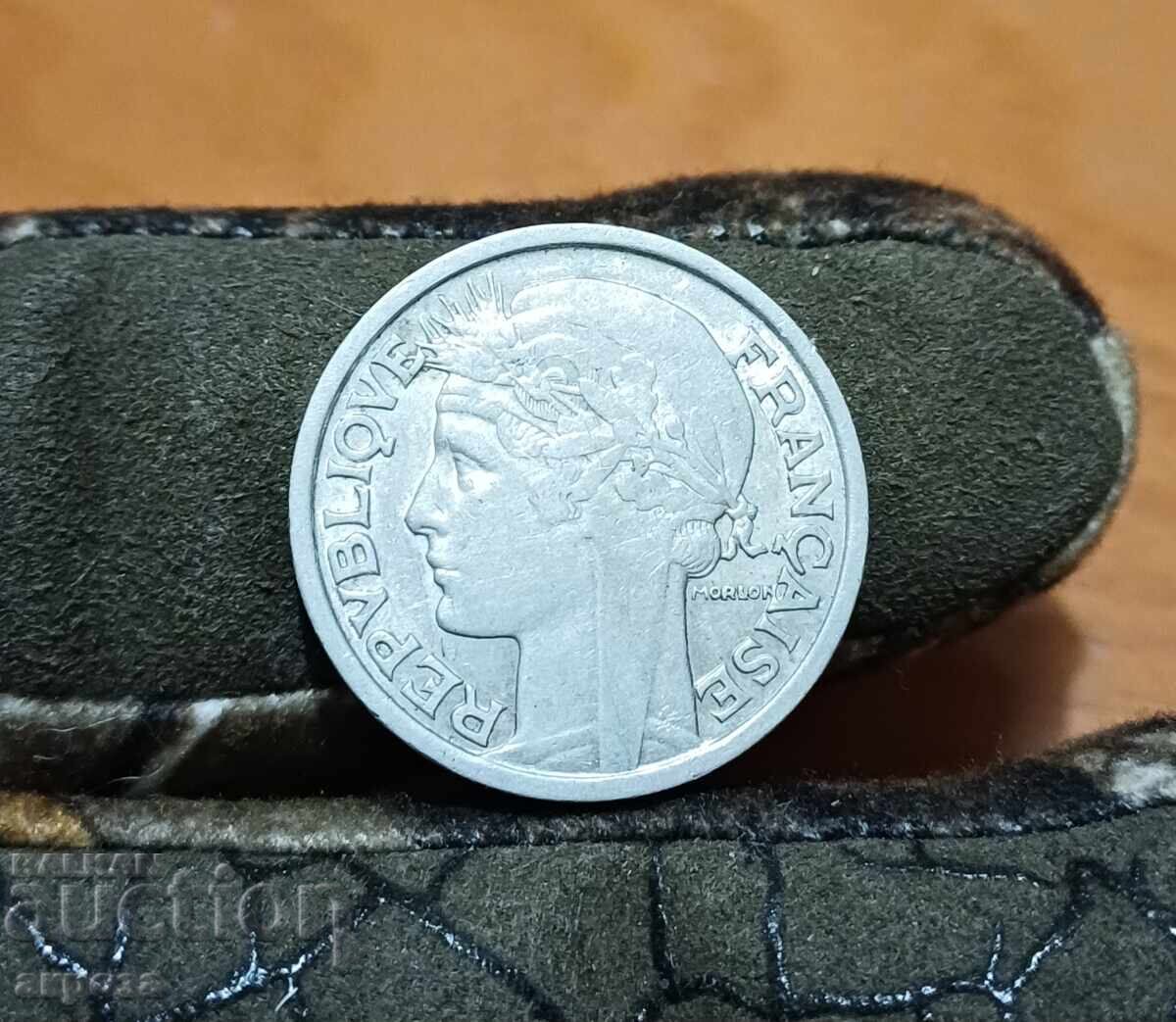 Аукцион 2 франка Франция 1943 с гланца