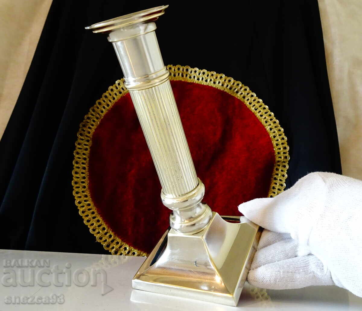 Livrarea Sveshtnik ot bronz s posrebryavane 18 sm, 380 gr