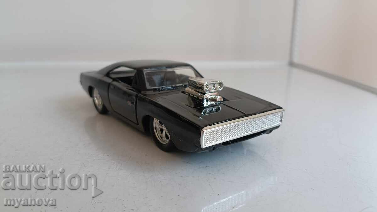Dodge Charger R/T 1970 din filmul „Furios și iute" cu preț € 20.00 | 39.12 BGN