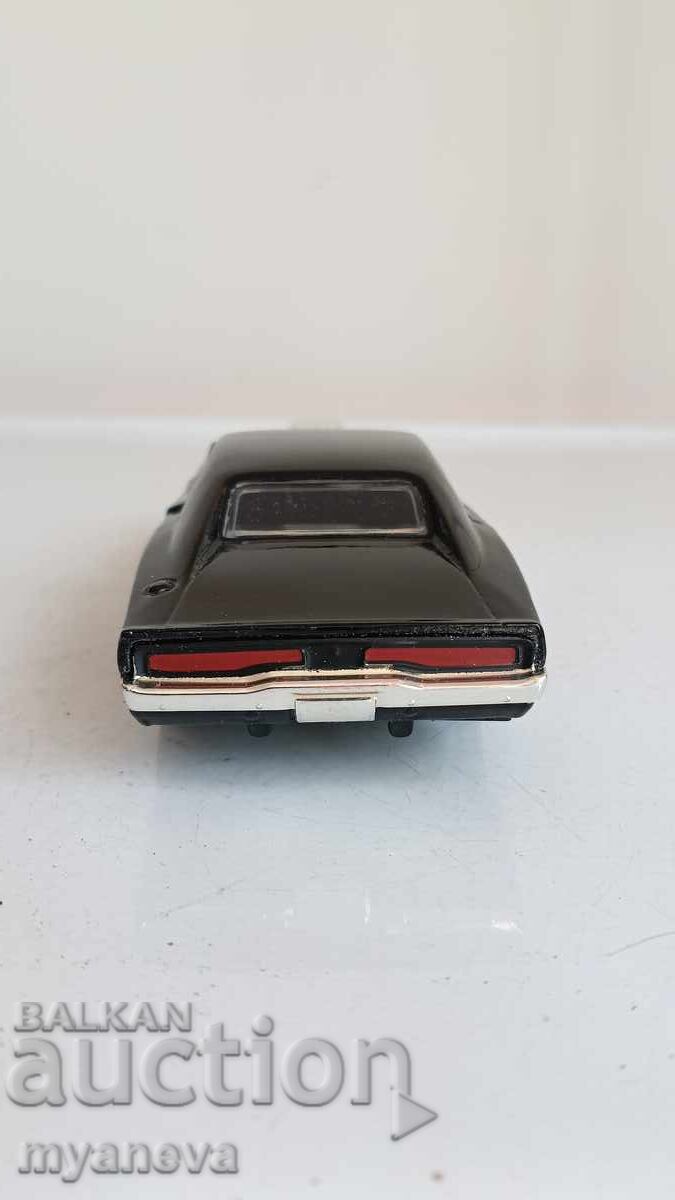 Licitație Dodge Charger R/T 1970 din filmul „Furios și iute"