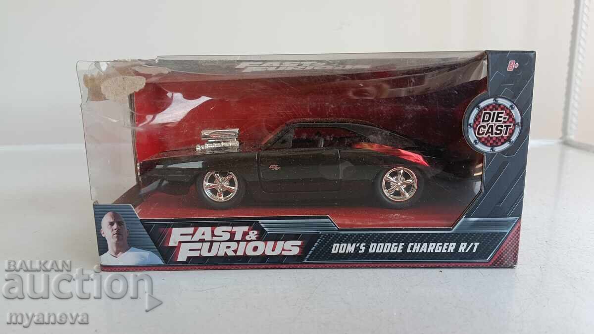 Dodge Charger R/T 1970 din filmul „Furios și iute" - 7