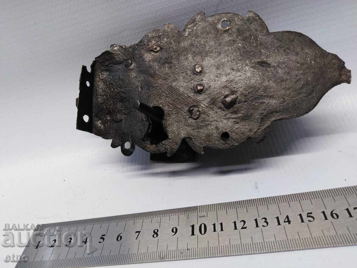 Auction  AUTHENTIC HAND-FORGED OTTOMAN DOOR LOCK