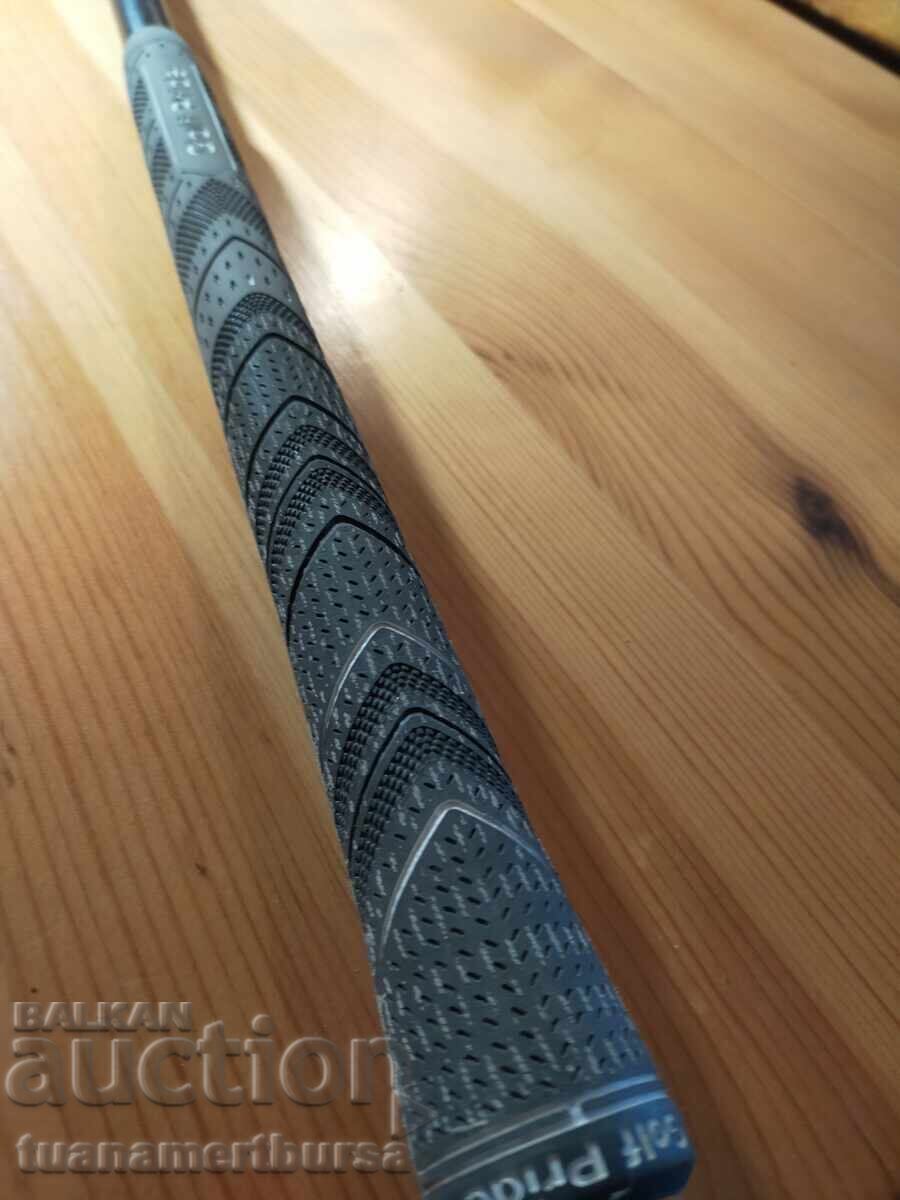 Auction  Golf club and ball