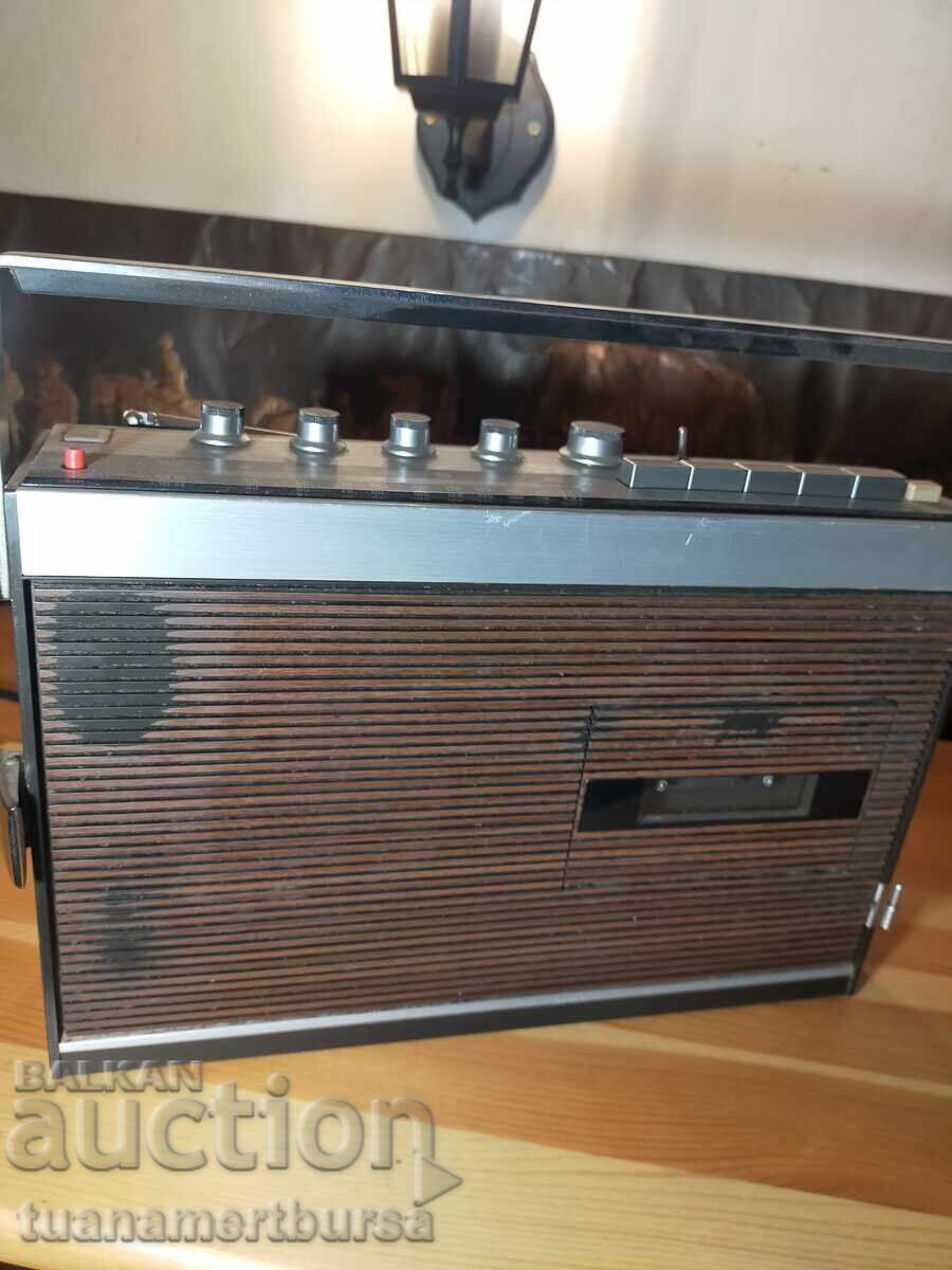 Παράδοση Ραδιοκασετόφωνο