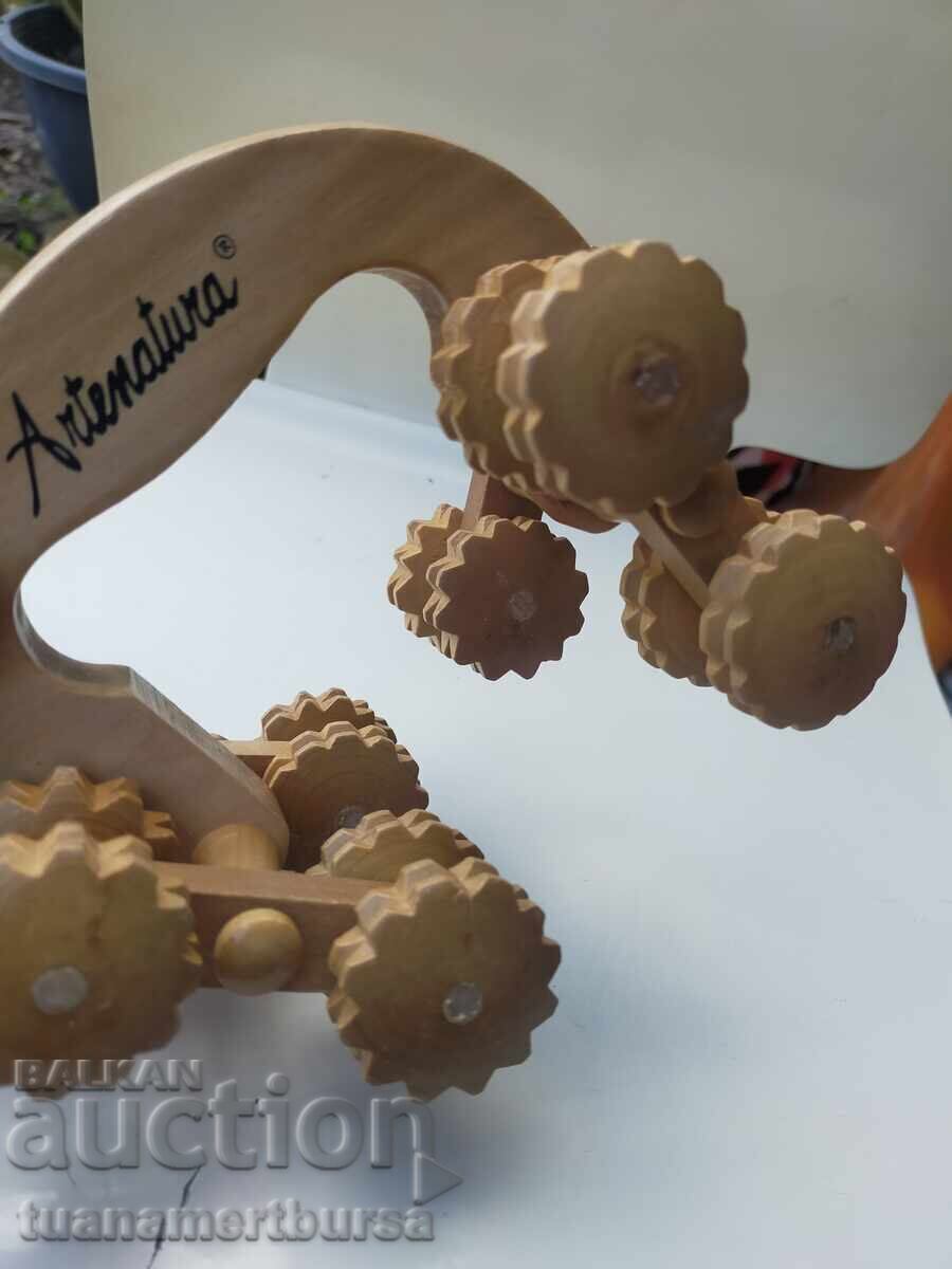 Ξύλινο εργαλείο μασάζ με τιμή € 10.00 | 19.56 BGN