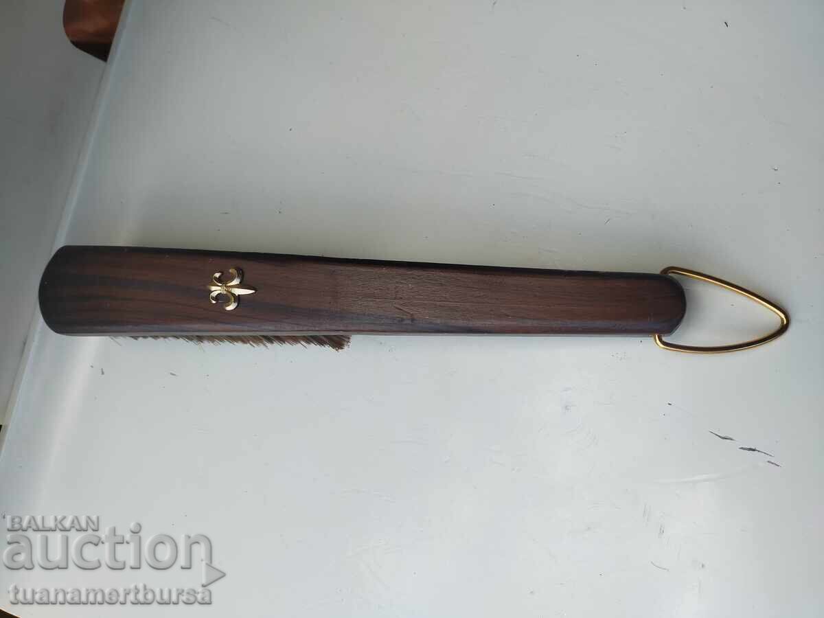 Auction  Wooden brush