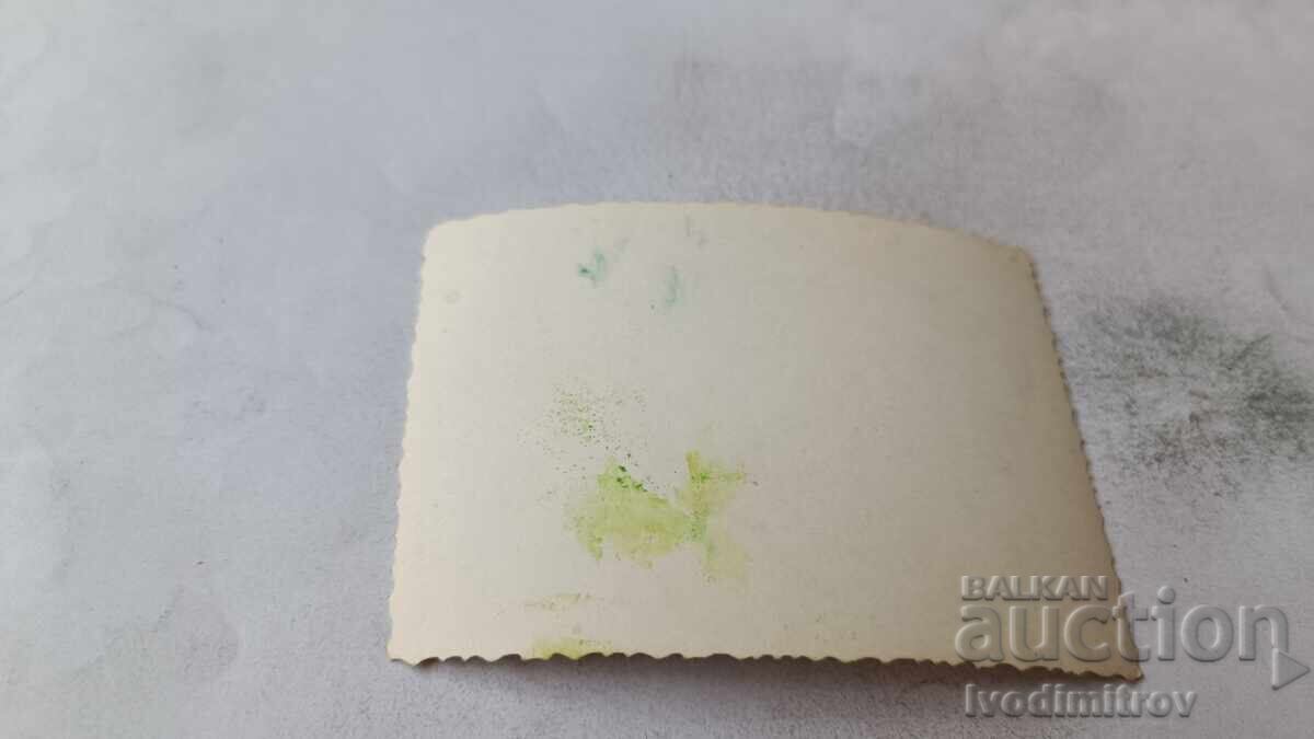 Photo Men women and children on the beach with price € 0.74 | 1.45 BGN Photo Men women and children on the beach with price € 0.74 | 1.45 BGN