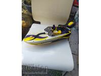 скоростна лодка