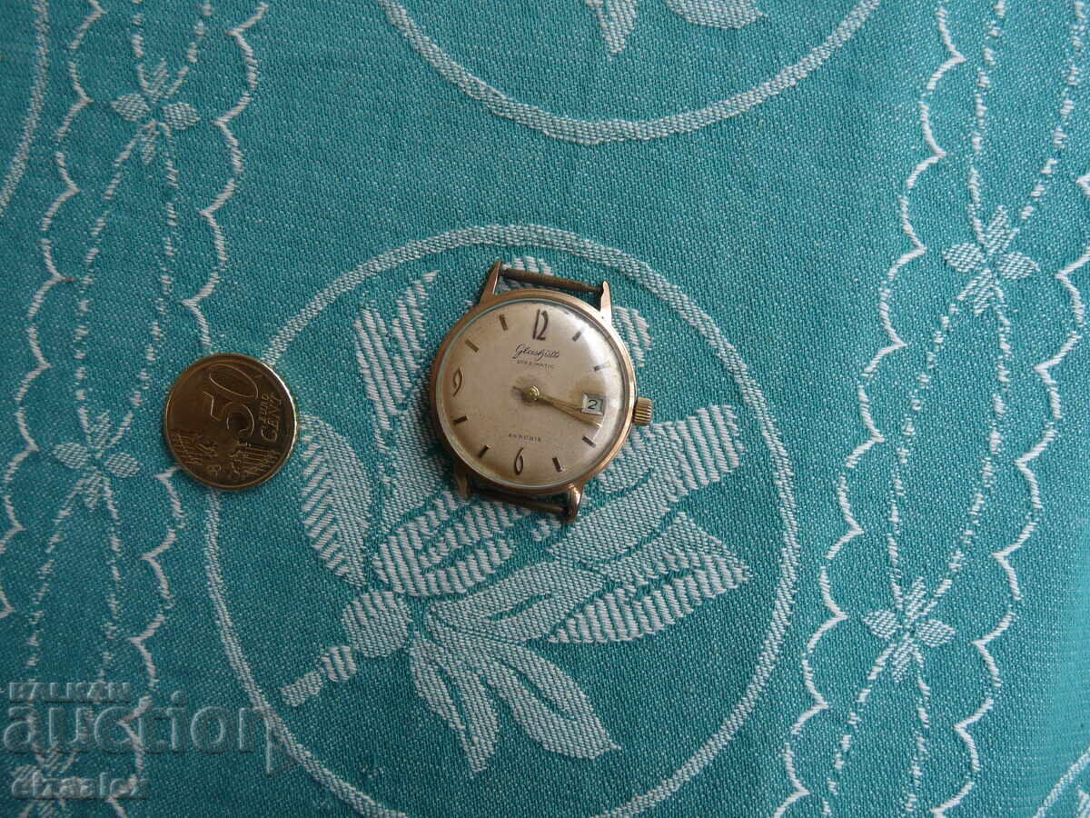 Σπάνιο ρολόι λειτουργεί