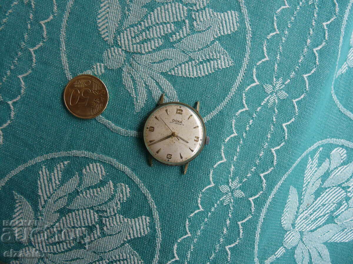 Рядък часовник DOXA   работи - 8