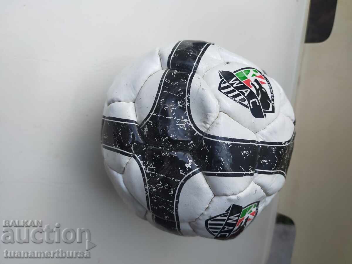 мини футболна топка с цена € 7.00 | 13.69 лв.