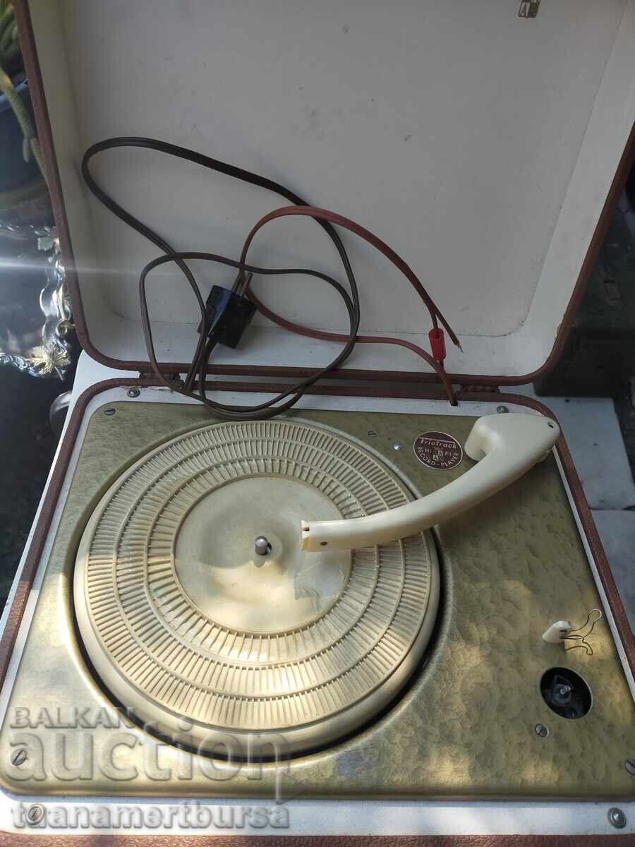 Доставка на ретро грамофони