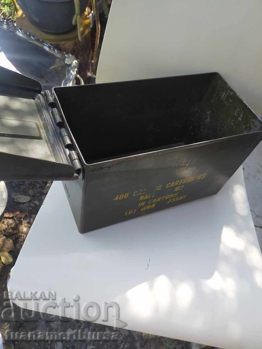 Livrarea Cutie metalică militară