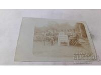 Снимка Офицери и млади момичета около маса П С В