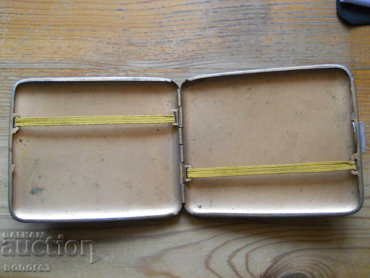 Licitație Veche tabacheră "Cehoslovacia"