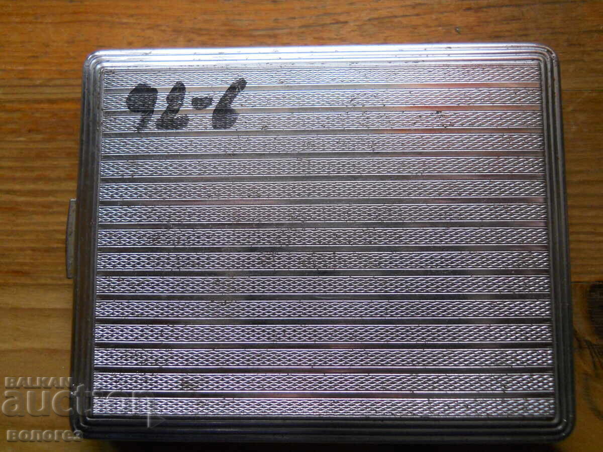 Стара табакера "Прага" - Чехословакия с цена € 17.90 | 35.01 лв.