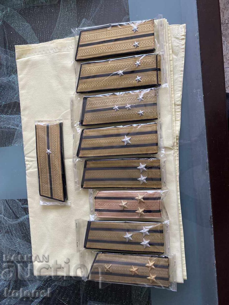 Delivery of Parade and everyday shoulder boards of naval officers