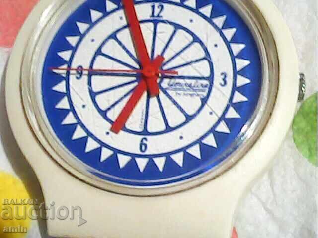 стар немски 4асовни електронен като сва4 работи стар немски 4асовни електронен като сва4 работи