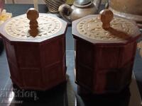 Σετ από δύο ξύλινα διακοσμητικά βάζα