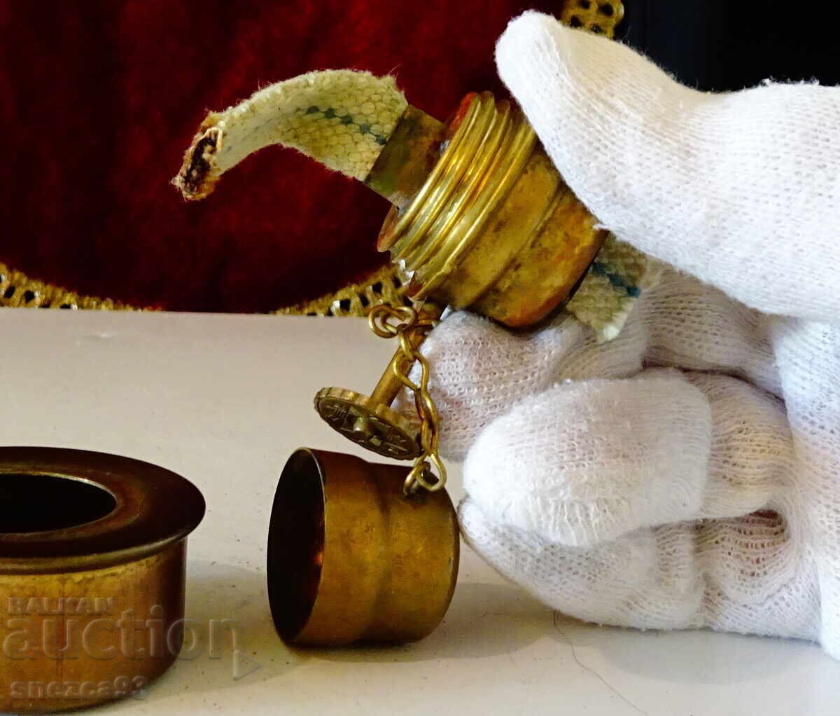 Livrarea Alcoolier german, lampă cu ulei cu fitil, capac