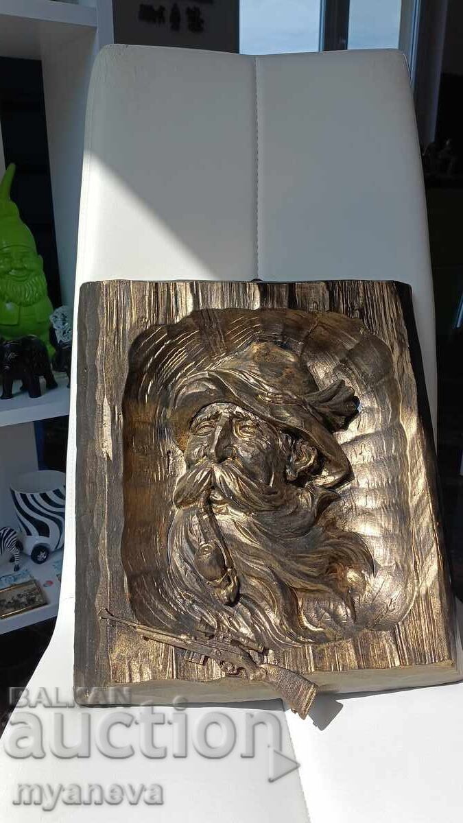 Auction  "The Old Hunter", wood carving with metal element, rifle