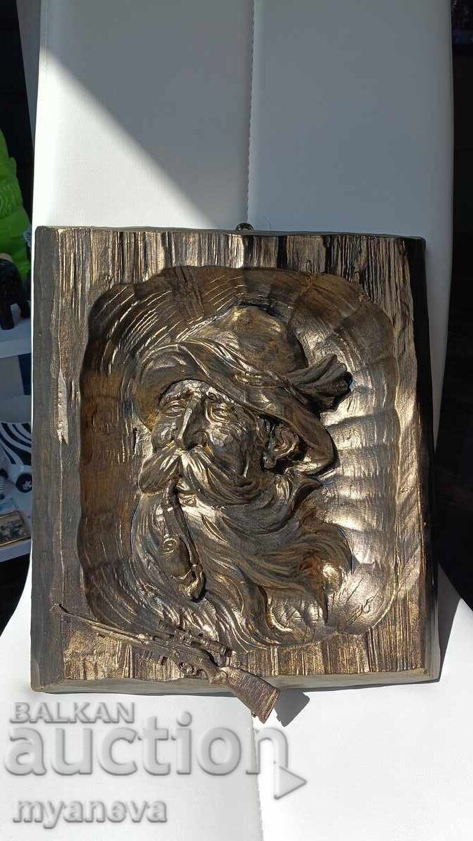 "The Old Hunter", wood carving with metal element, rifle - 7
