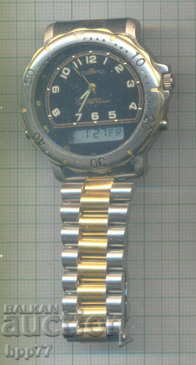 Clock 8 works Clock 8 works