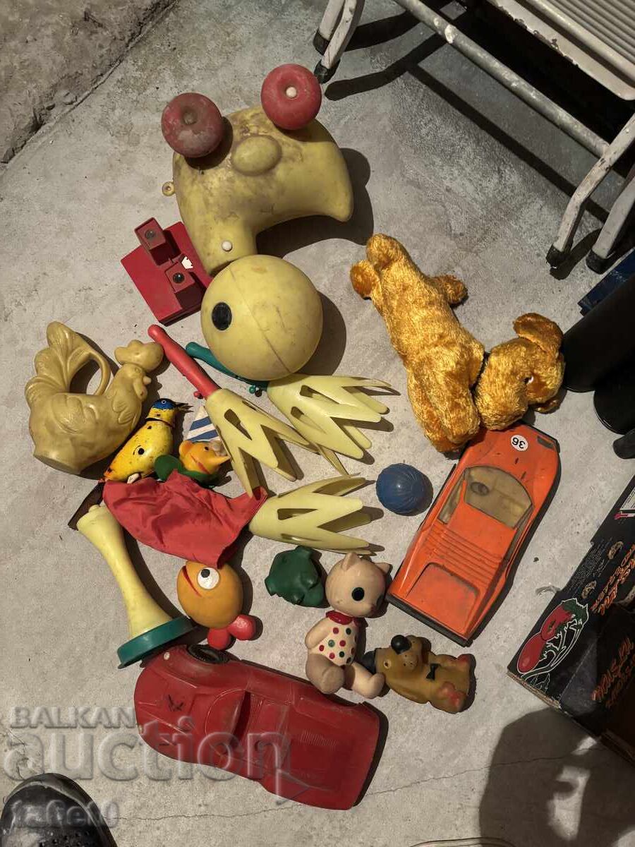 Стари играчки