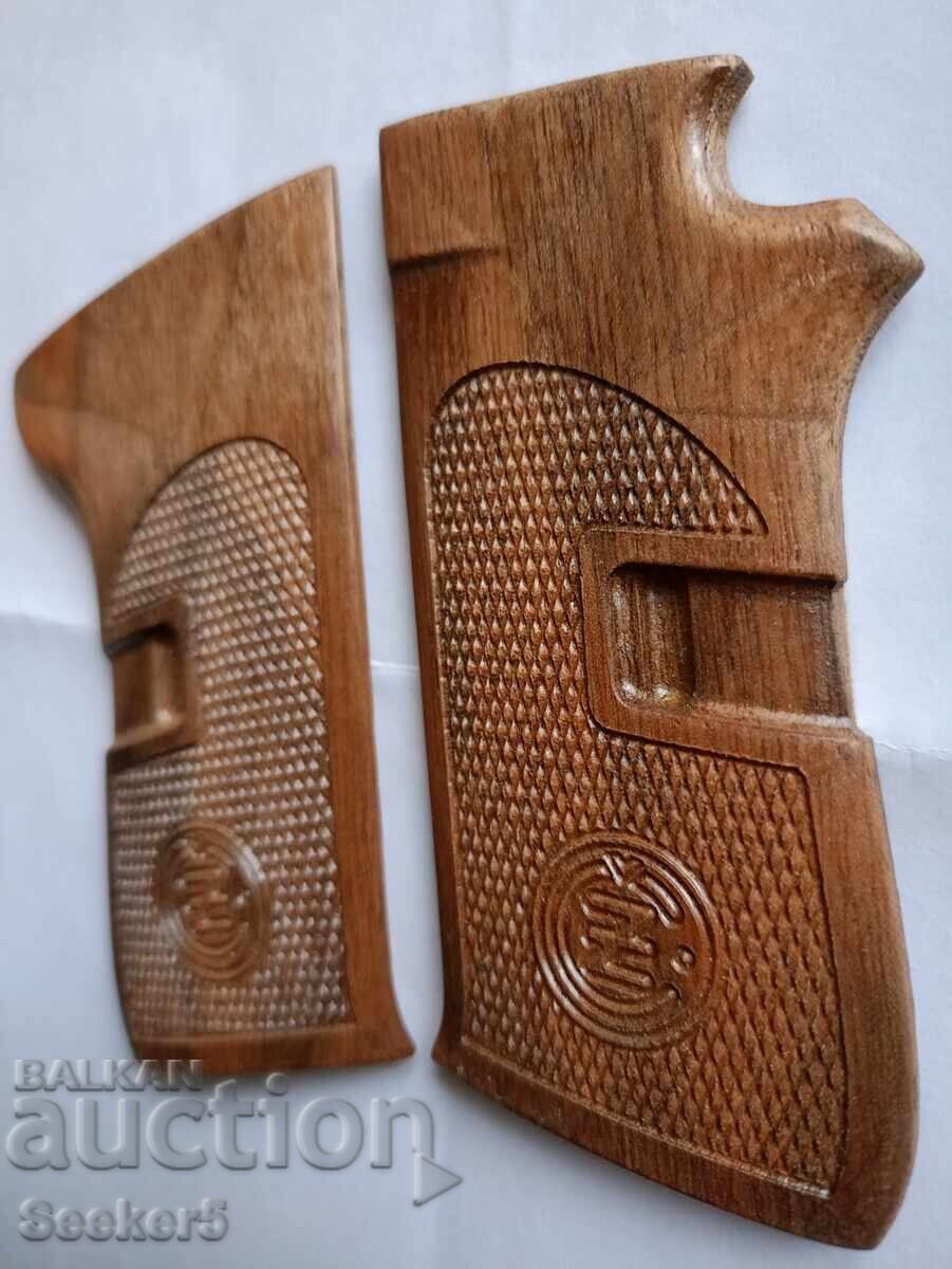 Mânere din lemn pentru pistol CZ 52 cu preț € 41.00 | 80.19 BGN
