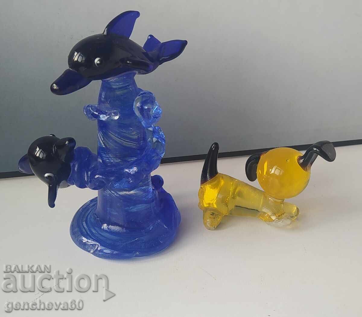 Figurine din sticlă - delfini și cățeluș cu preț € 12.00 | 23.47 BGN Figurine din sticlă - delfini și cățeluș cu preț € 12.00 | 23.47 BGN