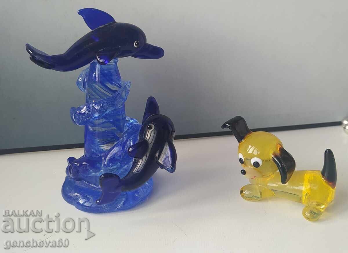 Figurine din sticlă - delfini și cățeluș Figurine din sticlă - delfini și cățeluș