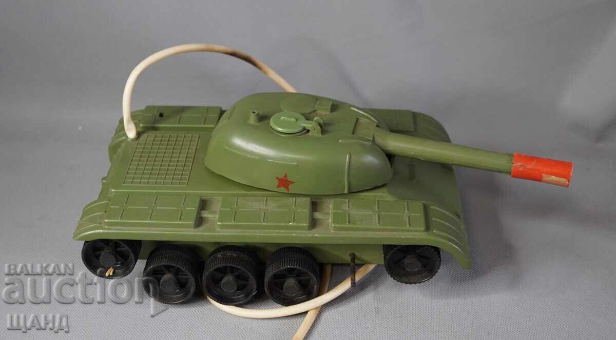 Παράδοση Stara ruska plastmasova igrachka model tank Παράδοση Stara ruska plastmasova igrachka model tank