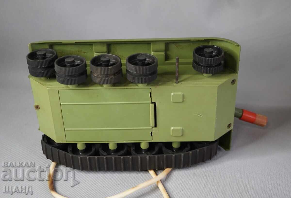 Veche jucărie rusească din plastic, model tanc - 6