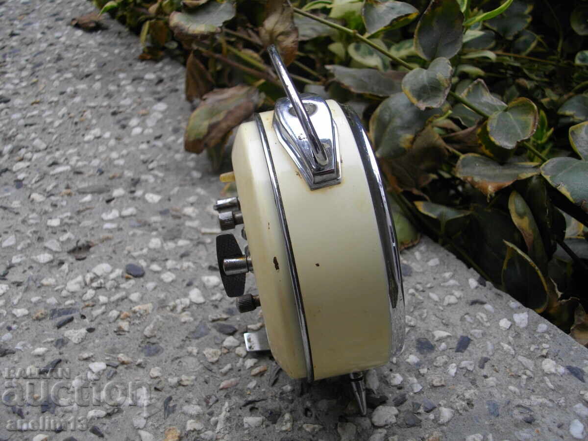 Доставка на СТАР КОЛЕКЦИОНЕРСКИ КИТАЙСКИ БУДИЛНИК СПЪТНИК