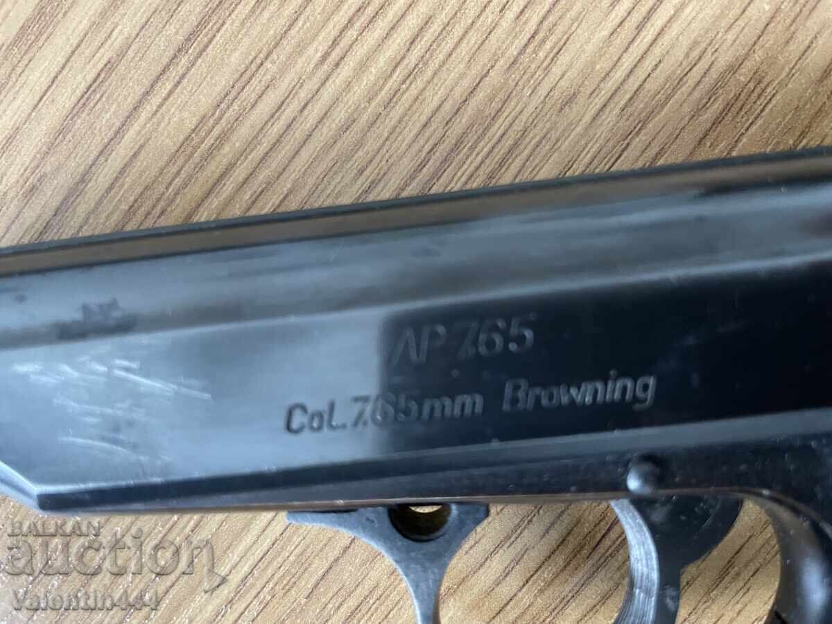 Аукцион ПИСТОЛЕТ "АП"  -  ДЕАКТИВИРАН/ОБЕЗОПАСЕН