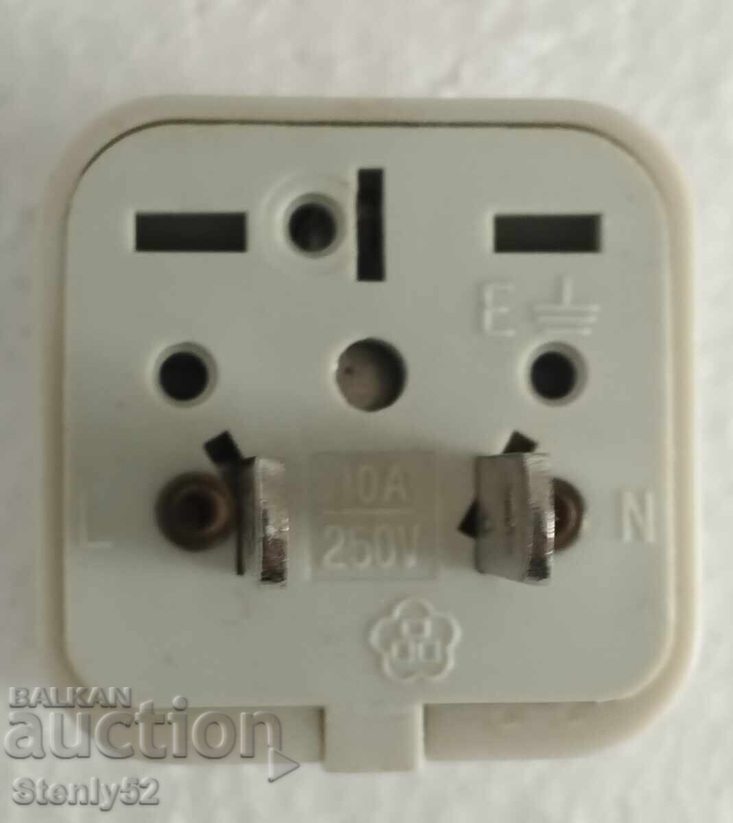 Adapter, prekhodnik SASHT, Kanada za el. mrezhi, kontakti με τιμή € 8.00 | 15.65 BGN
