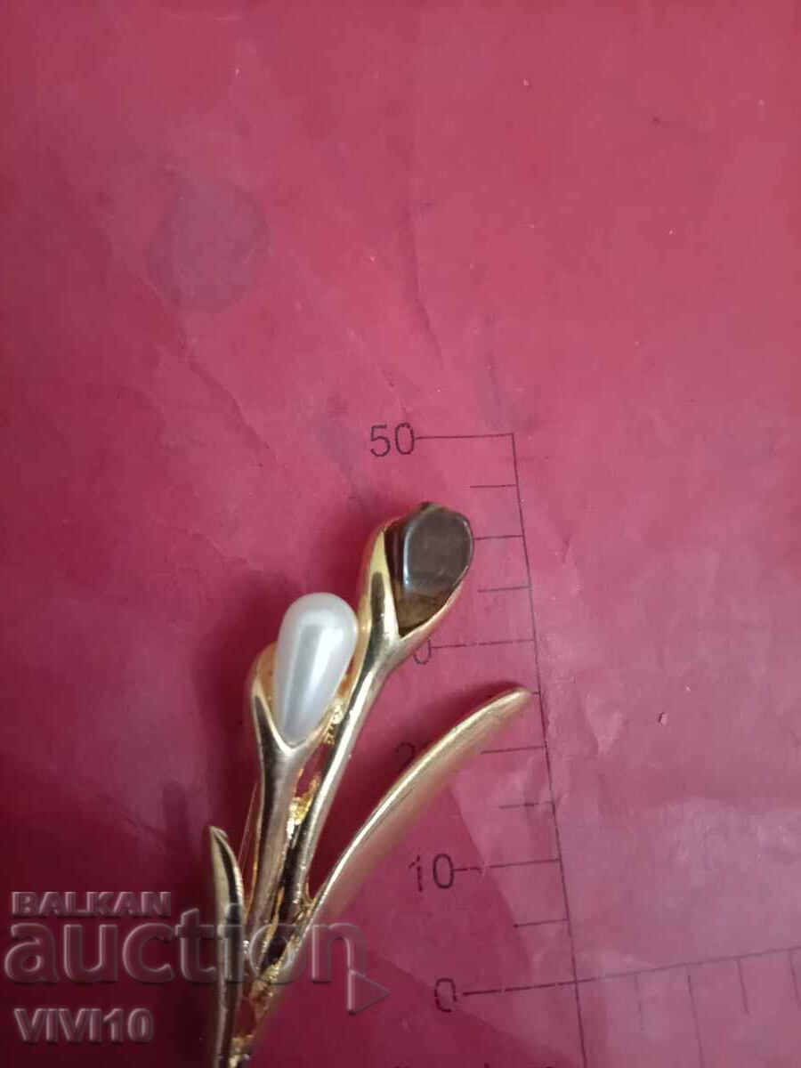 Αρχαία καρφίτσα με επιχρύσωση με τιμή € 20.00 | 39.12 BGN