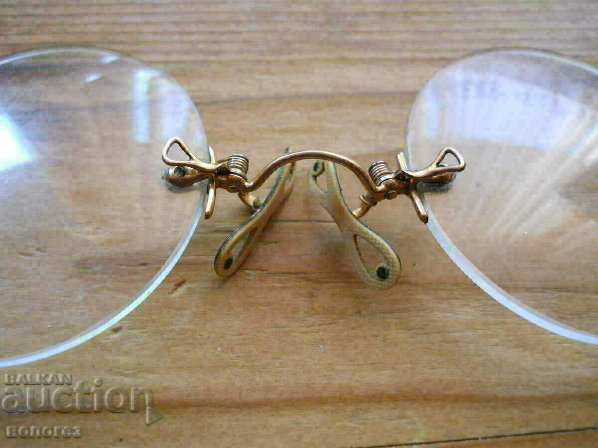 Доставка на Старинни позлатени очила-пенсне "Ch.Mittag.Optiker"