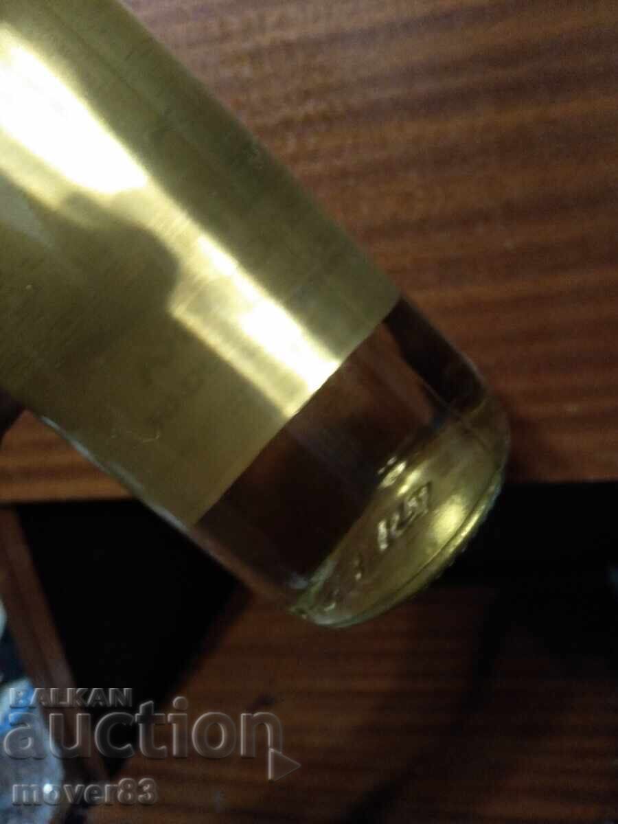 Παράδοση Παλιά μπουκάλα Καρλόβσκα γκρόζντοβα. 1992 έτος Παράδοση Παλιά μπουκάλα Καρλόβσκα γκρόζντοβα. 1992 έτος