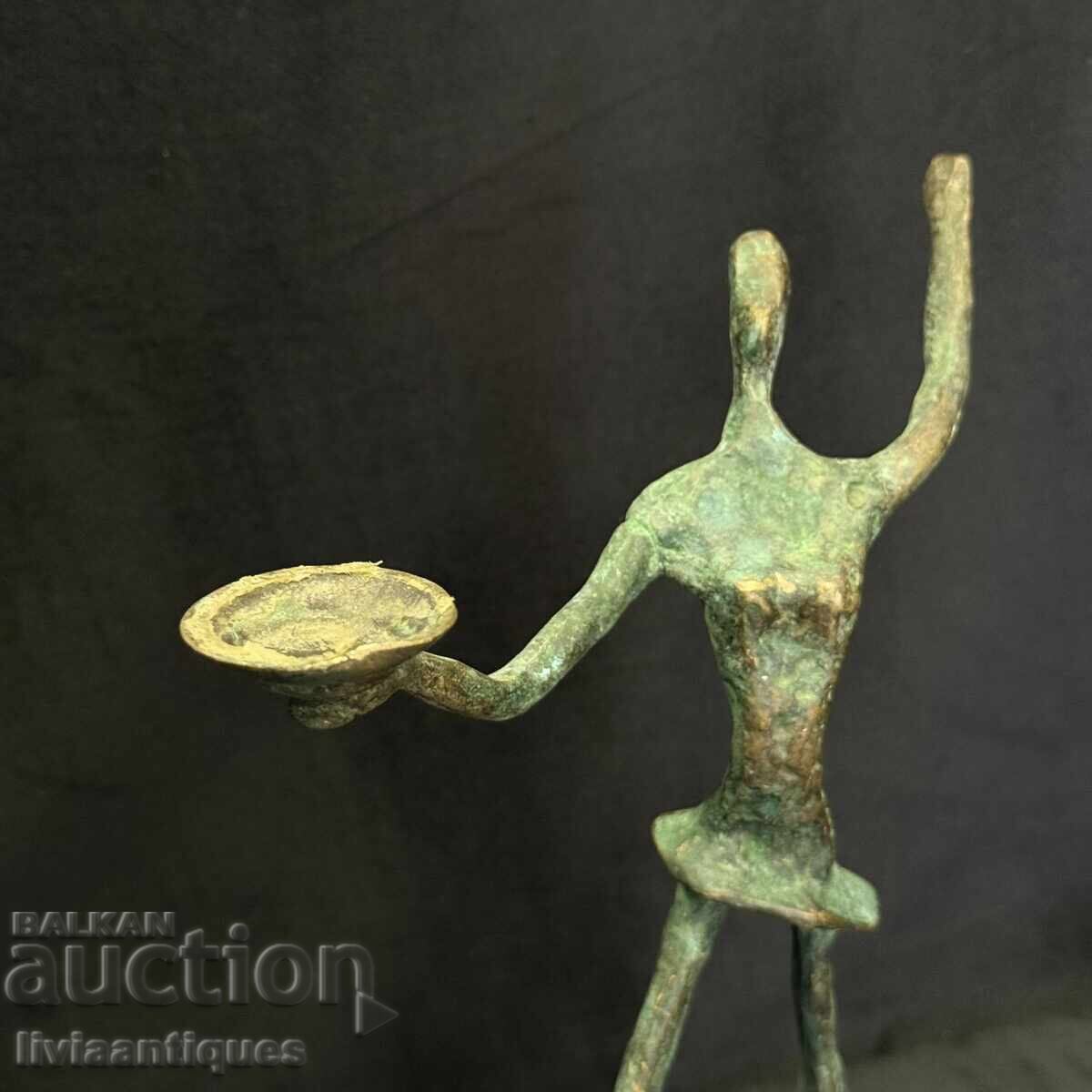 Аукцион Оригинална абстрактна бронзова фигура