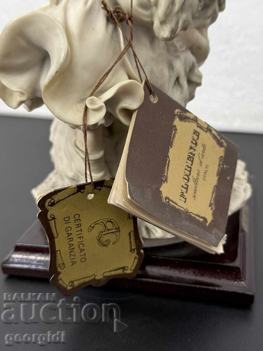 Figurină italiană Capodimonte sculptor Bruno Merli nr. 8032 - 6 Figurină italiană Capodimonte sculptor Bruno Merli nr. 8032 - 6