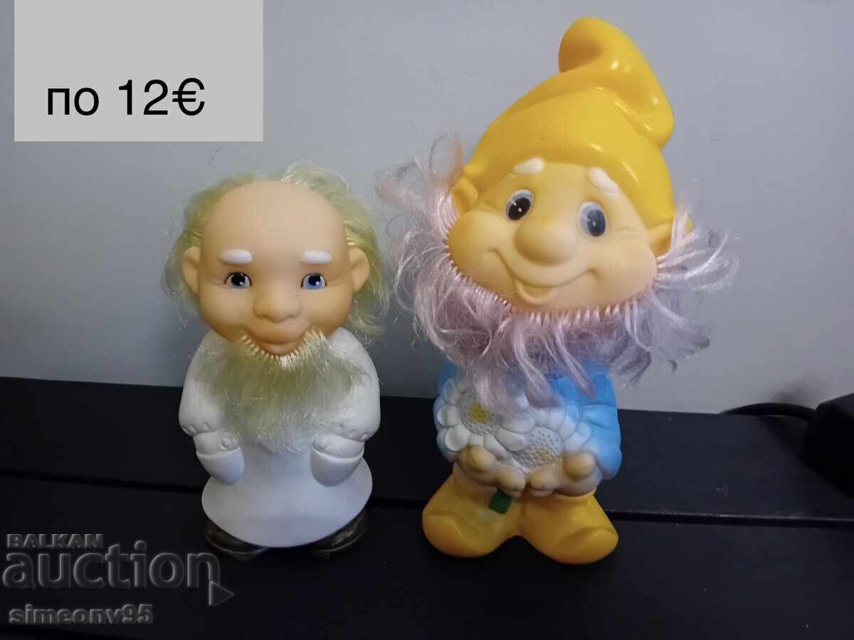 Jucării vechi din cauciuc din epoca socialistă Jucării vechi din cauciuc din epoca socialistă