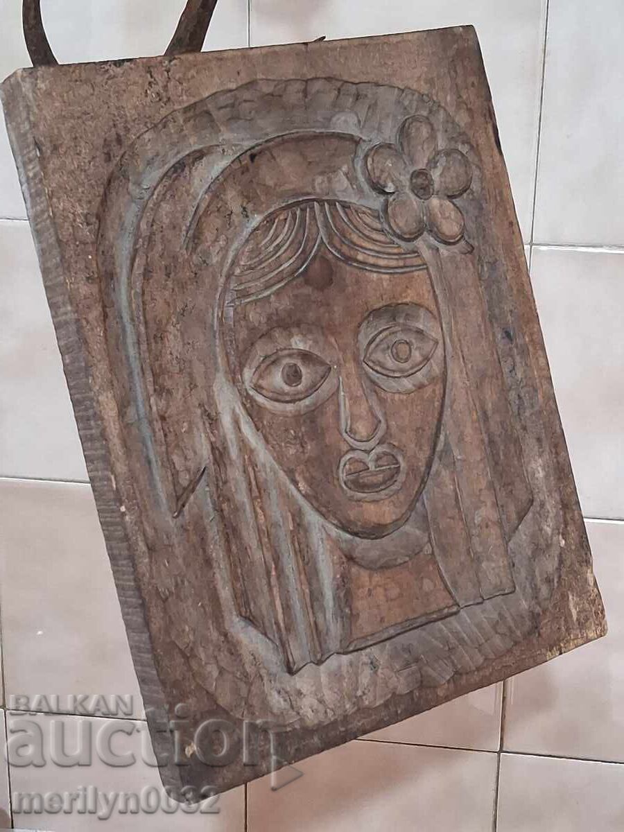 Panou vechi din lemn, mască din lemn, sculptură în lemn cu preț € 29.91 | 58.50 BGN