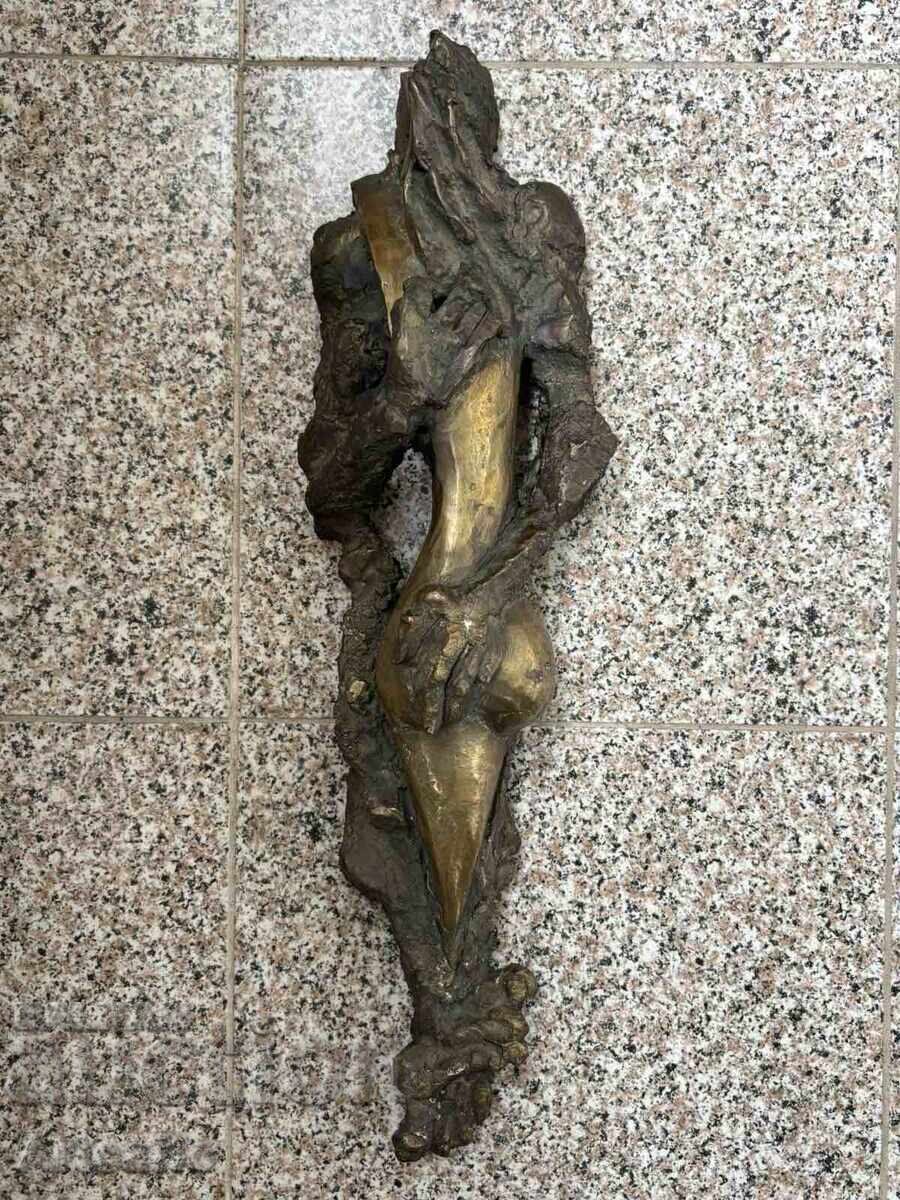 Livrarea Sculptură Exclusivă din Bronz „Sărutul” – Milan Andreev