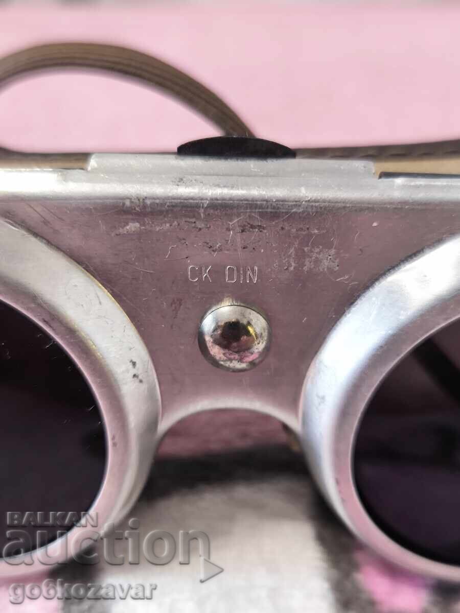 Livrarea Ochelari de protecție vintage pentru sudură din anii '50-'60, raritate Livrarea Ochelari de protecție vintage pentru sudură din anii '50-'60, raritate